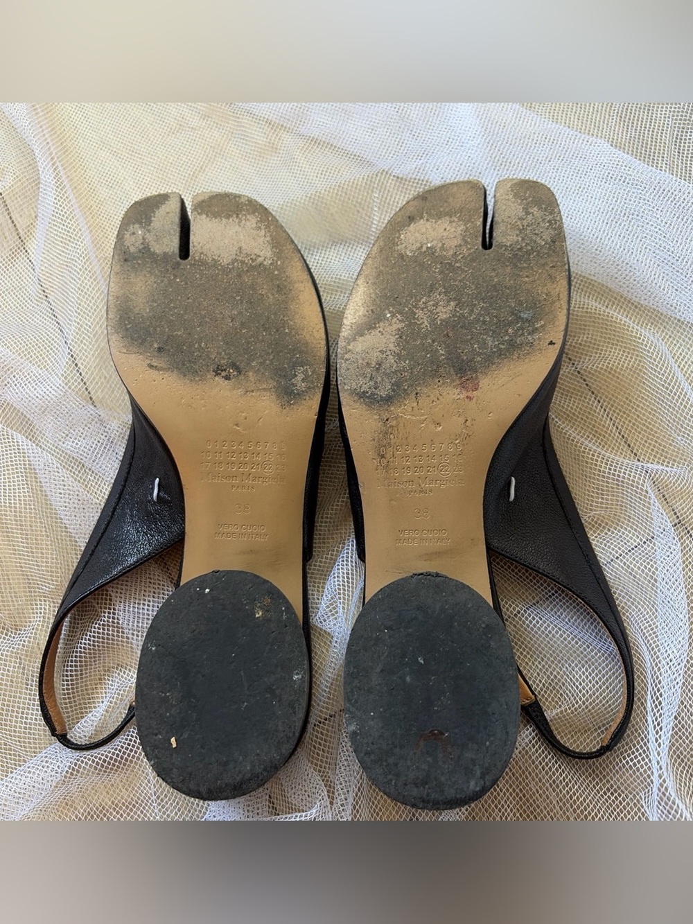 Black Leather Slingback Ballet Pumps with Bow - Picture 7 of 7